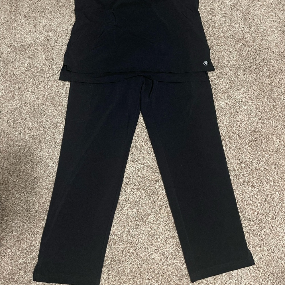 Uniform Advantage Butter Soft Scrubs